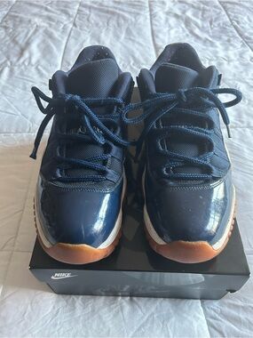 Jordan Navy Blue and Gum-Soled Low-Top Sneakers